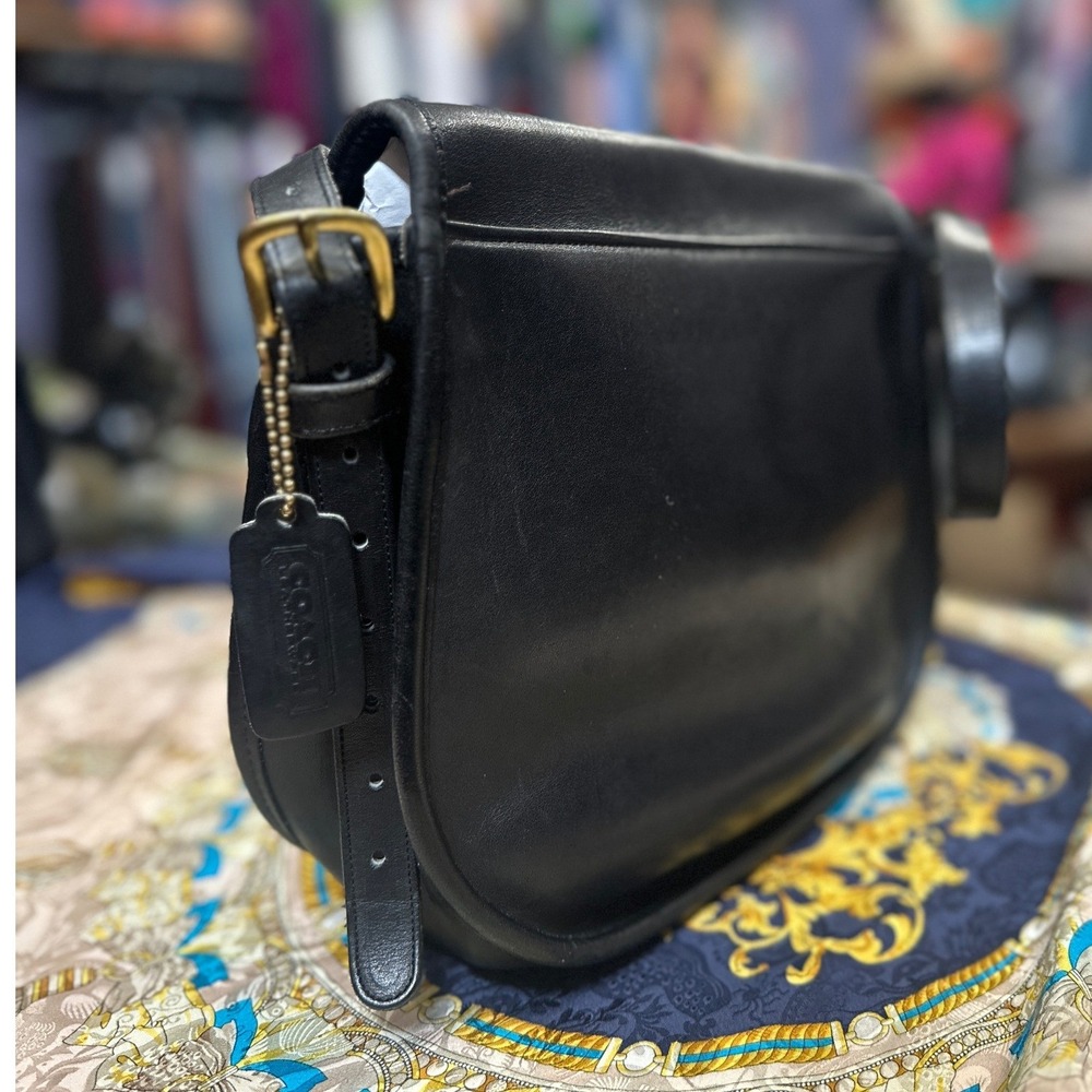 Coach Saddlery Bag Black Leather NYC 1980s Rare Turnlock Crossbody Brass Hangtag - Picture 4 of 11